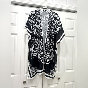 Black and white kimono